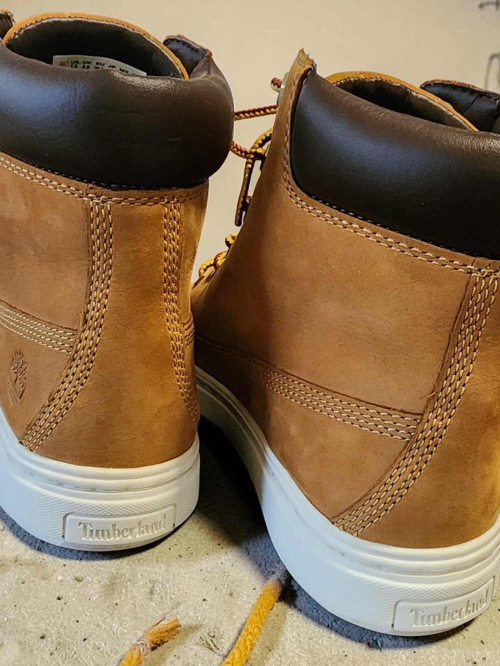 Timberland Londyn Nubuck Boots – Wheat Tan, Size 7.5 (Great Condition) - Picture 7 of 12